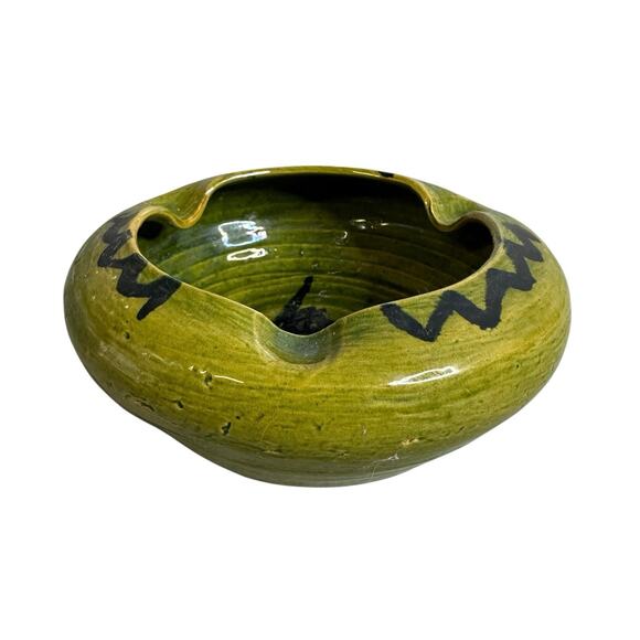 Native Ceramics LTD Ashtray Green Fish - Picture 2 of 7